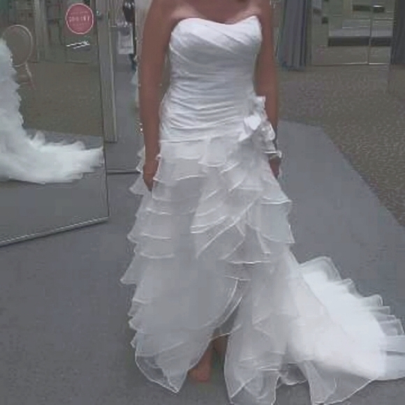 Davids Bridal Hi Lo White Wedding Dress - Picture 1 of 4